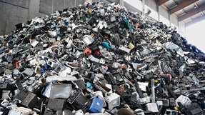 Elektronik- und Elektrokleingeräte bei einer Recyclingfirma im niederösterreichischen Amstetten. Recycling ist zwar notwendig, in einer Kreislaufwirtschaft aber immer das letzte Mittel.