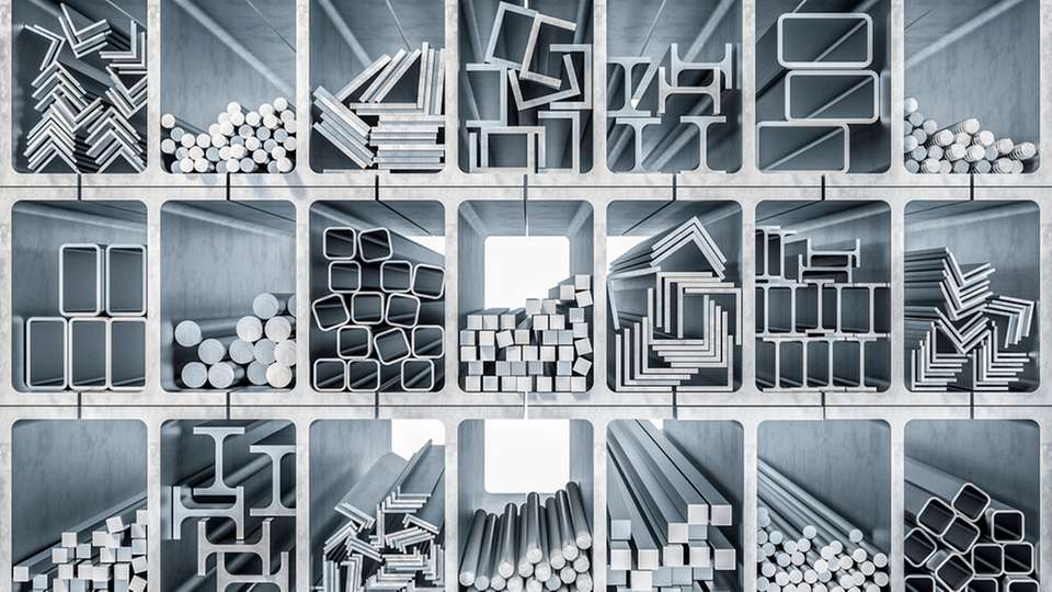 Aluminium ist für die gesamte Industrie von Bedeutung, da es dank seiner Eigenschaften – besonders leicht und gut recyclebar – sehr beliebt ist.