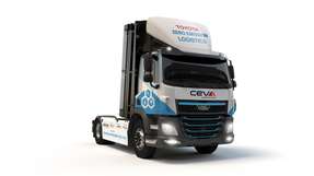 So sieht der Prototyp des Wasserstoff-Schwerlast-Lkw aus, den der niederländische Hersteller VDL Groep für die Kooperation zwischen Ceva Logistics und Toyota Motor Europe produziert hat. Der fünfjährige Test soll im zweiten Halbjahr 2023 starten.