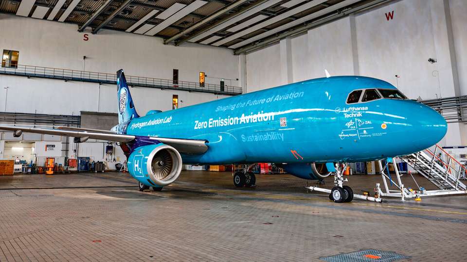 Ein A320 wird von Lufthansa Technik auf Wasserstoffantrieb umgerüstet.