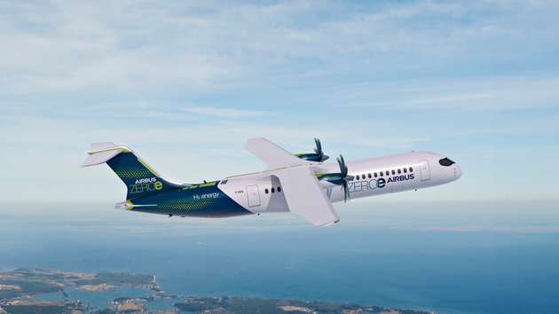Airbus will bis 2035 ein Flugzeug mit Wasserstoffantrieb entwickeln. Auf dem Foto ist eine von vier Konzeptstudien namens „Turboprop“ zu sehen. Eine Maschine dieser Bauart soll einst eine Reichweite von rund 2.000 Kilometer haben und weniger als 100 Passagiere transportieren.
