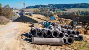 Für den geplanten Aus- und Neubau der Straßen müssen Wälder und Moore weichen.