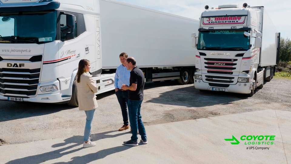Der Spedition Joe Murray wurde von Coyote geraten, ihre Cross-Channel-Logistik-Services auszuweiten und Fracht zwischen dem Vereinigten Königreich, der EU und Irland zu transportieren. 