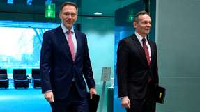 Finanzminister Christian Lindner und Verkehrsminister Volker Wissing drohen mit Fahrverboten für Verbrenner.