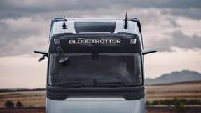 Das neue Camera-Monitor-System (CMS) verbessert die Sicherheit und Aerodynamik beim Fahren. 