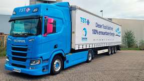 Danone setzt auch Elektro-Lkw ein, aber es ist noch ein weiter Weg, bis diese die Diesel-Lkw im multimodalen Verkehr ersetzen können. 