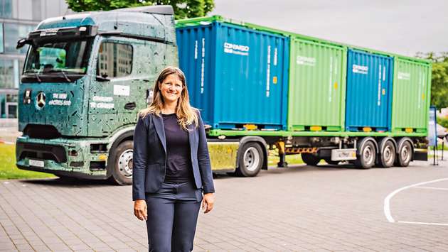 Kristin Kahl ist als Nachhaltigkeitsexpertin seit über 15 Jahren bei dem Containerlogistiker Contargo beschäftigt. Seit März 2024 ist sie Geschäftsführerin von Contargo Truck Fleet, leitet aber weiterhin den Bereich Nachhaltigkeit.