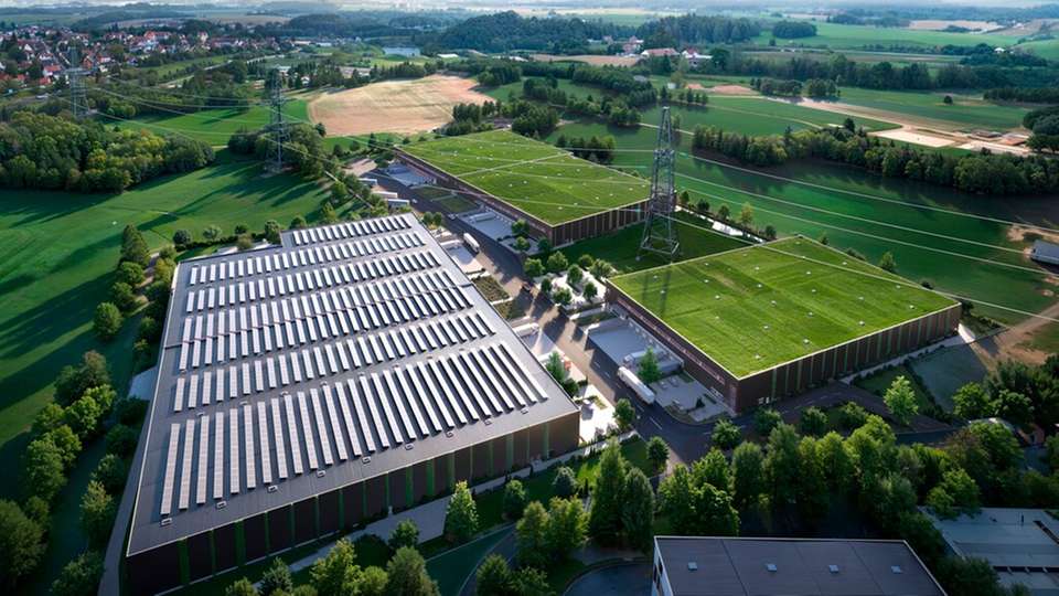 Barrierfrei: Der Business Park soll drei multifunktionale Hallen mit einer Gesamtmietfläche von circa 59.200 Quadratmetern umfassen.