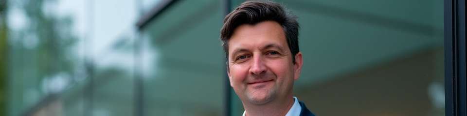 Seit 15 Jahren in der Solarwirtschaft aktiv, Höhen und Tiefen in selbiger Industrie erlebt und Kraftwerke in Deutschland, Europa und Südostasien entwickelt: Tilo Nahrath.