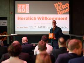 Moderator und Initiator der move4zero-Bewegung Tim-Oliver Frische setzte beim ZERO Event den Fokus bewusst nicht auf das allgemein Mögliche, sondern auf konkrete Lösungen.