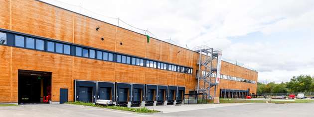 Für Garbe Industrial war es das erste Logistikobjekt in reiner Holzbauweise. Das Ziel: ein Musterbeispiel für nachhaltiges Bauen in großen Dimensionen zu schaffen. 