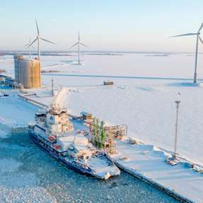 Finnlands Kapazitäten für den Aufbau von bis zu 100 E-Fuel-Produktionsanlagen spielen eine entscheidende Rolle für die EU-Klimaziele in Sektoren wie Luft- und Schifffahrt. 