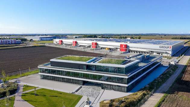 Neuer GROUP7-Hauptsitz in München-Schwaig: Bereits in der Planungsphase wurde großen Wert auf eine nachhaltige Bauweise und eine langfristig energieeffiziente Nutzung gelegt.