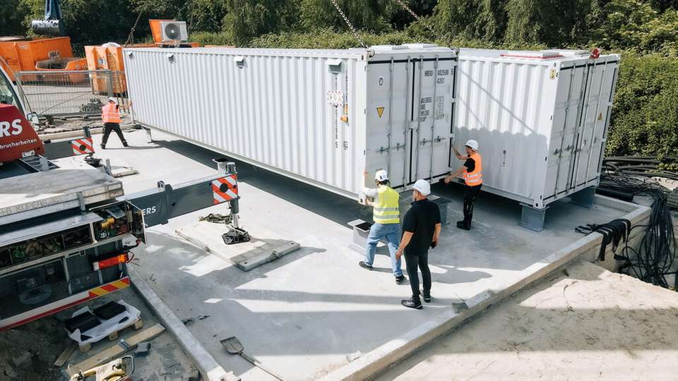 Die intelligenten Energiesysteme von Greenflash ermöglichen die optimierte Nutzung verfügbarer Speicherkapazitäten. Das kann die Stromkosten deutlich reduzieren.