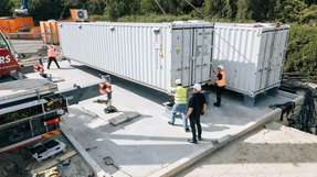 Die intelligenten Energiesysteme von Greenflash ermöglichen die optimierte Nutzung verfügbarer Speicherkapazitäten. Das kann die Stromkosten deutlich reduzieren.