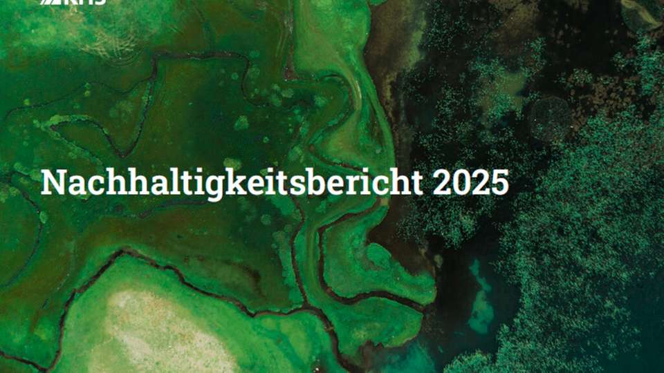 KHS ist ein Dortmunder Spezialist für Abfüll- und Verpackungsanlagen und entwickelt Lösungen für die Getränke-, Food- und Non-Food-Industrie. Das Unternehmen treibt seine Nachhaltigkeitsziele in den Bereichen Umwelt, Soziales und Governance (ESG) konsequent voran.