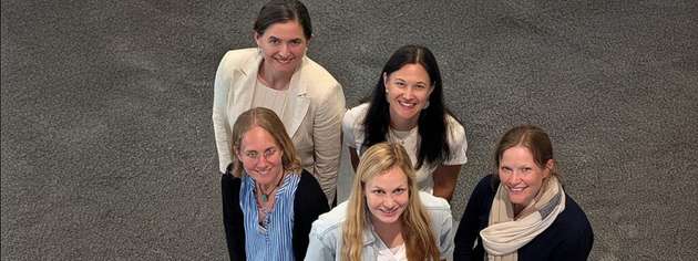 Das Team rund um FH-Prof. Lisa-Marie Putz-Egger; vorne links: Alexandra Haller, Lisa-Maria Putz-Egger, Laura Hörandner links hinten: Sophie Wiesinger, Christina Pum.