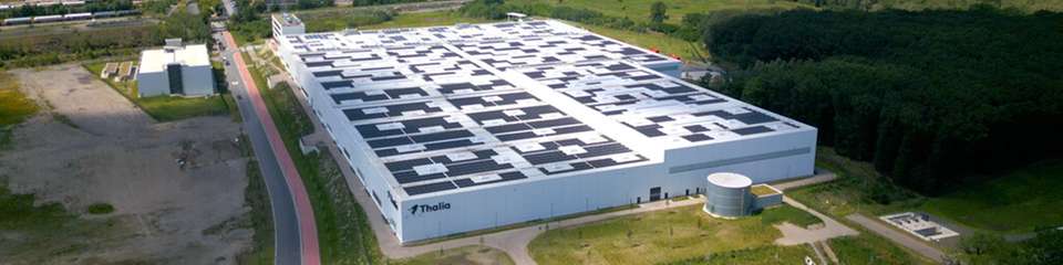 Der Thalia Omni-Channel-Hub in Marl wird von Sunrock mit vor Ort erzeugtem Solarstrom versorgt. 