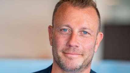 Marcel Hergarten: „Während viele Marktteilnehmer erste Erfahrungen mit einzelnen Elektro-Lkw sammeln, schaffen wir bereits heute die Voraussetzungen für die vollständige Transformation unserer Flotte", betont Marcel Hergarten, Geschäftsführer der Hergarten Gruppe.