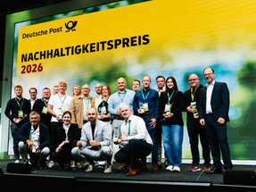 Gewinner: Erstmals zeichnete die Deutsche Post AG Speditionen für ihre emissionsarme Logistik aus. Die Verleihung des Nachhaltigkeitspreises fand im DHL Innovation Center in Troisdorf statt.