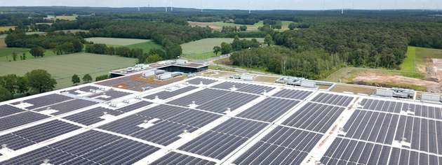 Eines der großflächigen Dachsolarprojekte von Sunrock befindet sich in Dorsten, Nordrhein-Westfalen.