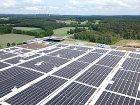 Eines der großflächigen Dachsolarprojekte von Sunrock befindet sich in Dorsten, Nordrhein-Westfalen.