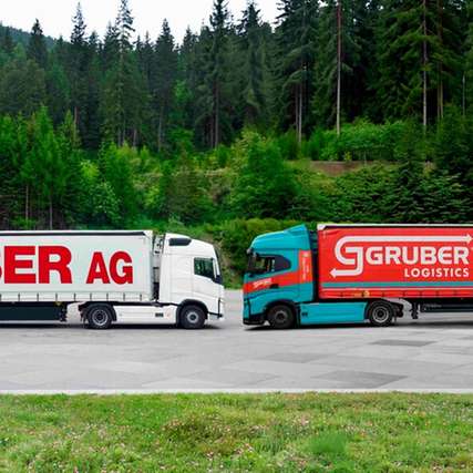 Machen gemeinsame Sache: GRUBER Logistics und die Hamburger Spedition Gruber.